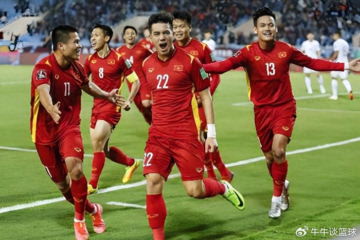 fifa club world cup-成都蓉城首次从海牛队引援，俱乐部就捡到宝，能力获赞比卡隆强|深圳新鹏城|席尔瓦|中超|青岛海牛|周定洋_新浪新闻